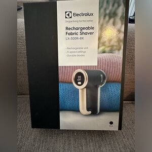 Rechargavle Fabric Shaver